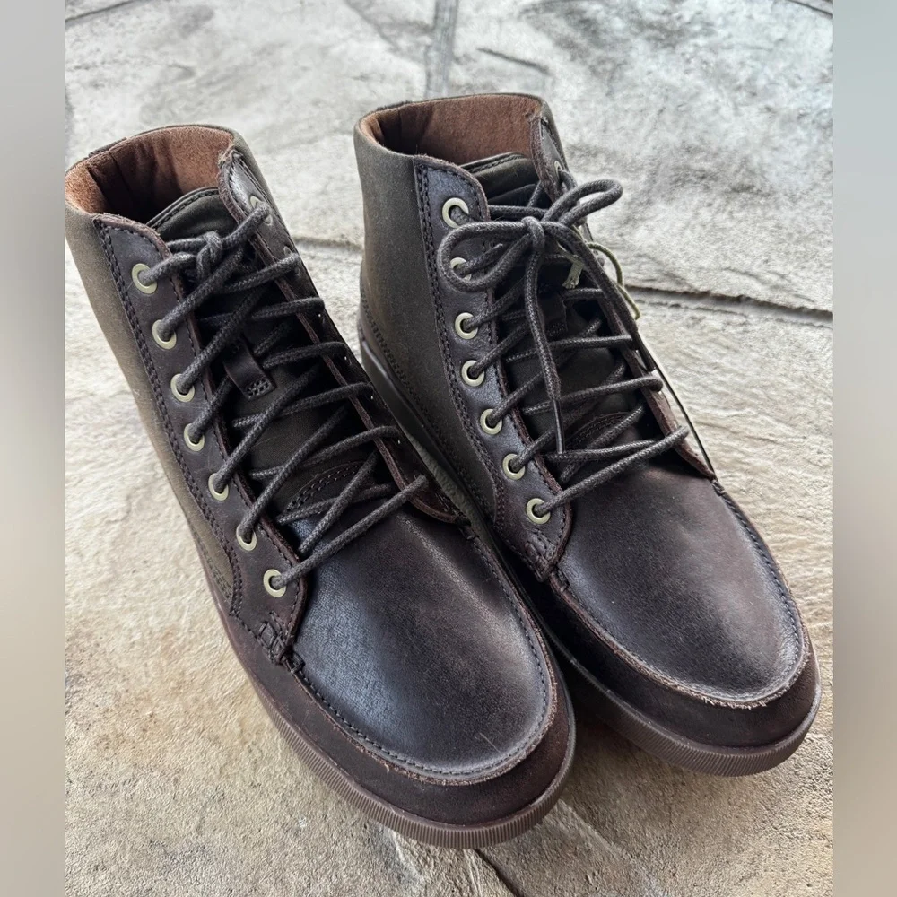 OluKai Men's MOLINA - M Husk / Dark Oak Size 8,5